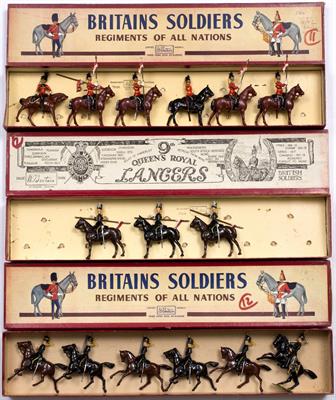 Lot 225 - A COLLECTION OF BRITAINS LEAD SOLDIERS