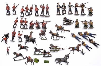 Lot 228 - A LARGE QUANTITY OF ANTIQUE MINIATURE CAST LEAD SOLDIERS