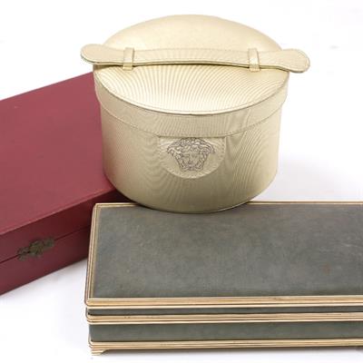 Lot 339 - A VINTAGE CARTIER HARD CASE BOX