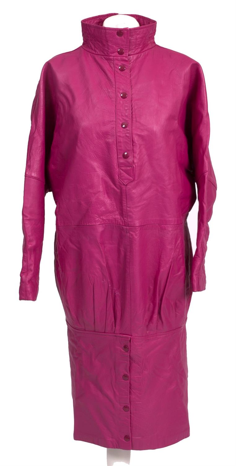 Lot 378 - A VINTAGE LADIES GENEL PINK LEATHER DRESS / JACKET