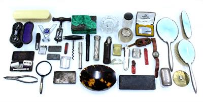 Lot 459 - A GROUP OF VARIOUS MISCELLANEOUS ITEMS