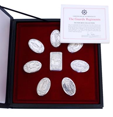 Lot 466 - A BOXED SET OF EIGHT FRANKLIN MINT 'THE GUARDS REGIMENT' STERLING SILVER BOXES