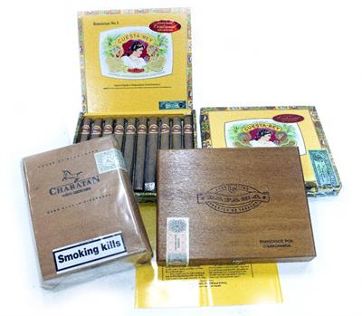 Lot 493 - AN UNOPENED BOX OF CHARATAN TUBED CHURCHILL CIGARS