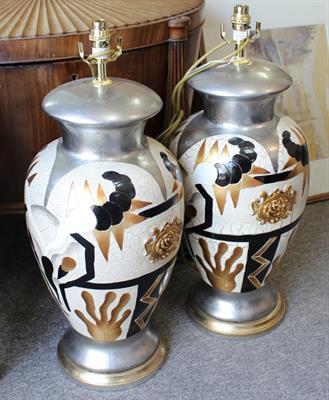 Lot 525 - A PAIR OF 21ST CENTURY TABLE LAMPS