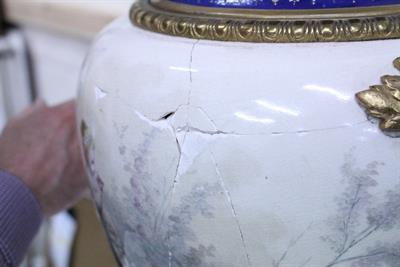 Lot 554 - A 19TH CENTURY CONTINENTAL SEVRES STYLE POTTERY VASE