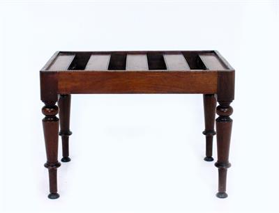 Lot 569 - A VICTORIAN MAHOGANY LUGGAGE RACK