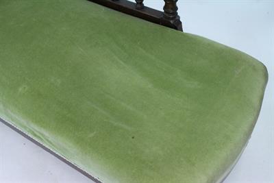 Lot 584 - AN EDWARDIAN MAHOGANY FRAMED CHAISE LONGUE