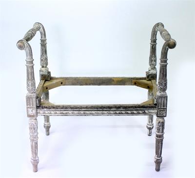 Lot 603 - A 19TH CENTURY GEORGIAN STYLE PAINTED WINDOW SEAT FRAME