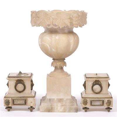 Lot 613 - AN ALABASTER URN