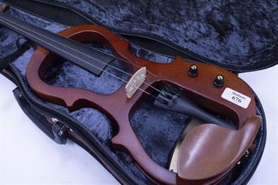 Lot 676 - A CASED YAMAHA ELECTRIC VIOLIN 'LARK'