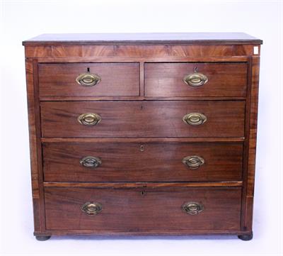 Lot 755 - A GEORGE III MAHOGANY CHEST