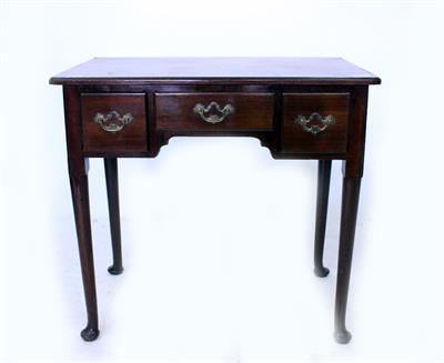 Lot 764 - A MID 18TH CENTURY RED WALNUT LOWBOY