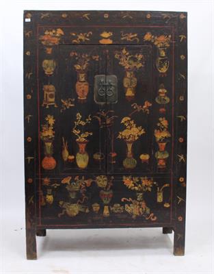 Lot 808 - AN ORIENTAL PAINTED CUPBOARD