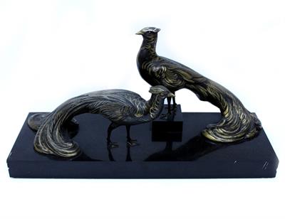 Lot 815 - A SPELTER SCULPTURAL GROUP