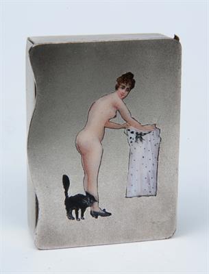 Lot 55 - AN UNMARKED METAL SERPENTINE VESTA CASE with enamelled nude female figure decoration
