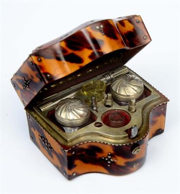 Lot 62 - A 19TH CENTURY CONTINENTAL SERPENTINE TORTOISESHELL MINIATURE TRAVELLING WRITING SET with seal