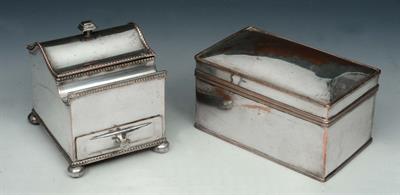 Lot 82 - A SHEFFIELD PLATED INK STAND with glass liner