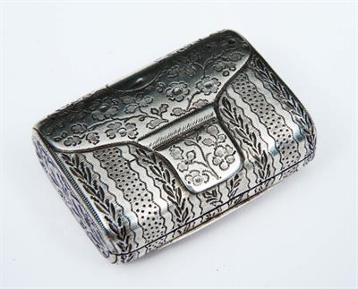 Lot 86 - A GEORGE III SILVER VINAIGRETTE in the form of a purse