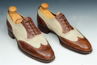 Lot 130 - A PAIR OF GENTLEMAN'S CO-RESPONDENT SHOES handmade by Ducker and Son c.1930 and as featured in the f