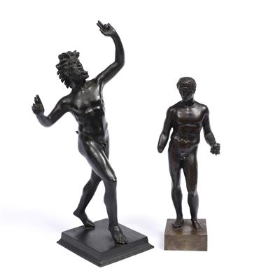 Lot 404 - A GRAND TOUR BRONZE FIGURE of Hercules on a plinth