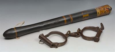 Lot 3 - A VICTORIAN PAINTED AND TURNED POLICE TRUNCHEON