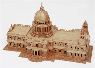 Lot 76 - A 20TH CENTURY MATCHSTICK MODEL OF ST PAULS CATHEDRAL