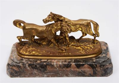 Lot 78 - A FRENCH MINIATURE GILT BRONZE GROUP