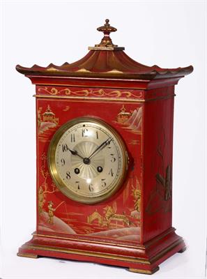 Lot 93 - AN EDWARDIAN STRIKING MANTLE CLOCK