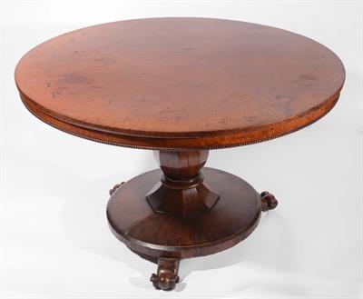 Lot 185 - A VICTORIAN POLLARD OAK CIRCULAR DINING TABLE