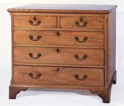 Lot 190 - A GEORGE III MAHOGANY CHEST OF TWO SHORT AND THREE LONG DRAWERS