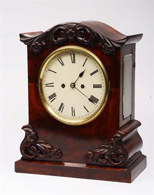 Lot 206 - A 19TH CENTURY MAHOGANY MANTEL CLOCK