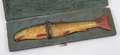 Lot 219 - A LATE 19TH CENTURY CONTINENTAL FISHERMAN'S INSTRUMENT BOX