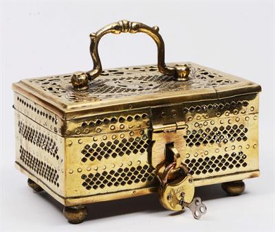 Lot 222 - A CHINESE PIERCED BRASS CASKET