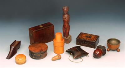 Lot 247 - A GROUP OF ELEVEN PIECES OF TREEN