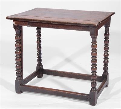 Lot 295 - AN ANTIQUE OAK SIDE TABLE