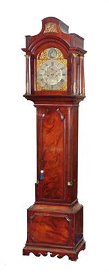 Lot 302 - A GEORGE III MAHOGANY EIGHT DAY LONGCASE CLOCK