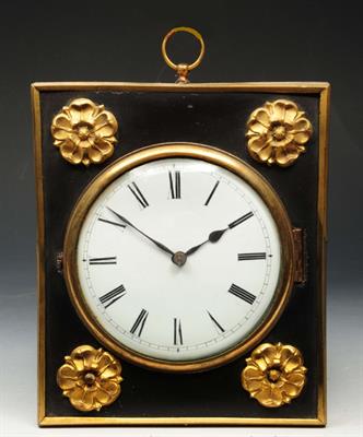 Lot 305 - A 19TH CENTURY SEDAN CHAIR TIMEPIECE