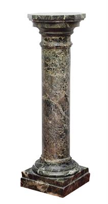 Lot 318 - AN ITALIAN SERPENTINE SCULPTURE COLUMN