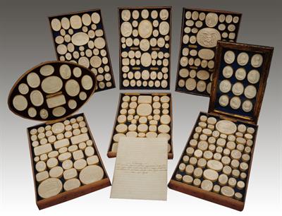 Lot 334 - A FINE COLLECTION OF 307 GRAND TOUR PLASTER MEDALLIONS