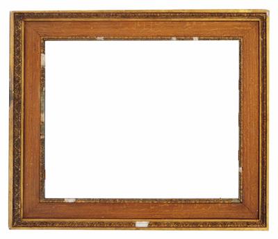 Lot 549 - A 19TH CENTURY GILDED AND GESSO WATTS FRAME