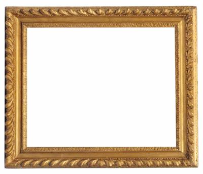 Lot 551 - AN 18TH CENTURY GILTWOOD CAVETTO FRAME