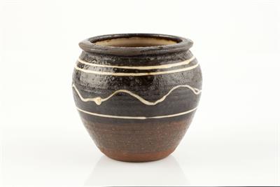 Lot 20 - Charlie Tustin (1921-1996) at Winchcombe Pottery