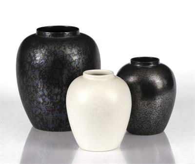 Lot 352 - Poole Pottery