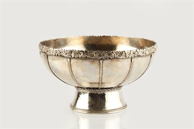 Lot 411 - Attributed to The Artificer's Guild