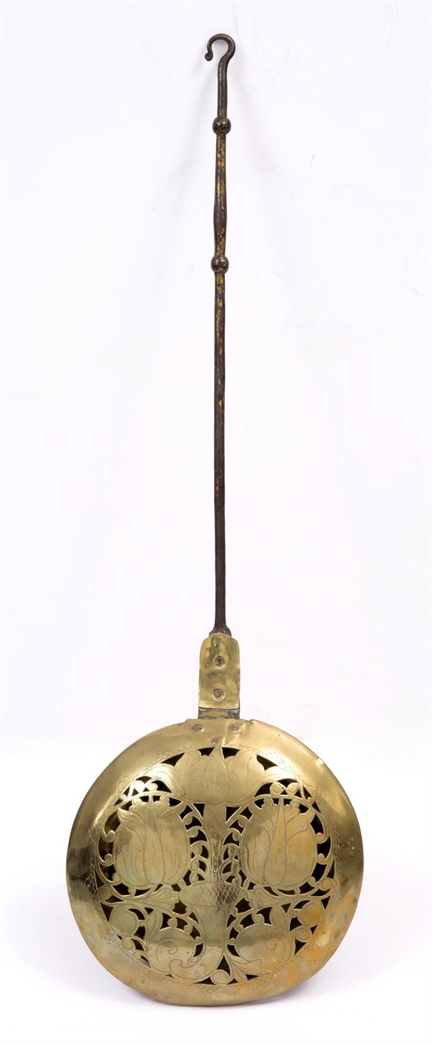 Lot 13 - AN 18TH CENTURY BRASS AND STEEL WARMING PAN