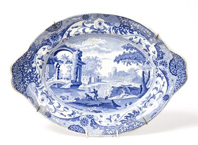 Lot 149 - A 19TH CENTURY SPODE BLUE AND WHITE ITALIAN PATTERN OVAL MEAT PLATTER