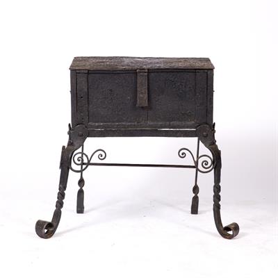 Lot 216 - AN 18TH CENTURY IRON STRONG BOX