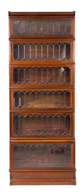 Lot 347 - A GLOBE-WERNICKE MAHOGANY VENEERED FIVE SECTIONAL BOOKCASE