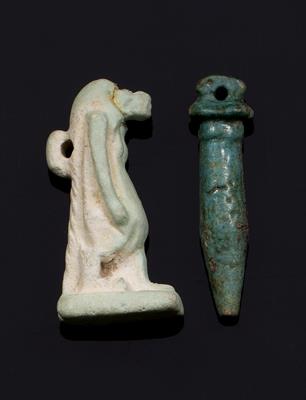 Lot 402 - AN ANCIENT EGYPTIAN FAIENCE FUNERARY AMULET