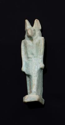 Lot 404 - AN ANCIENT EGYPTIAN FAIENCE FUNERARY AMULET